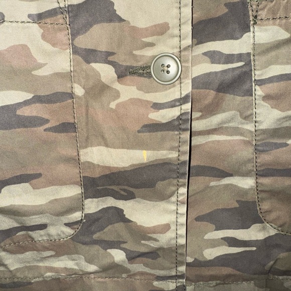 Large Camoflage Jacket - Picture 6 of 6